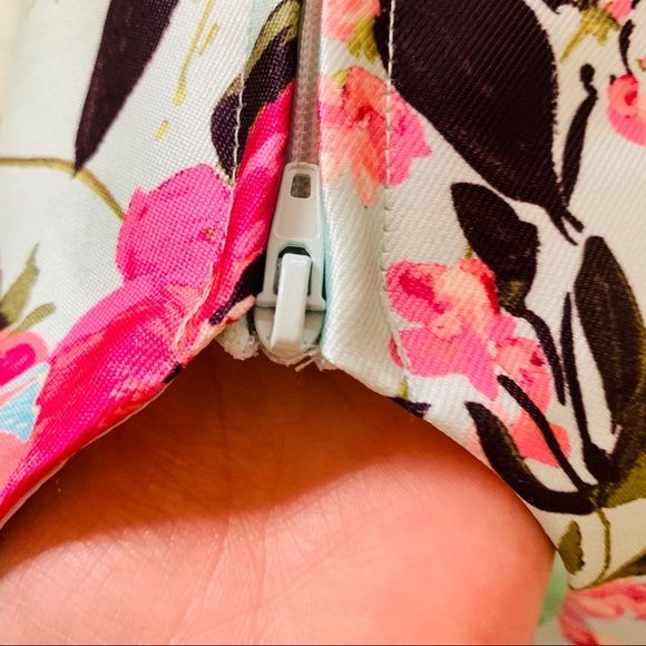 Girls party dress - Picture 6 of 10